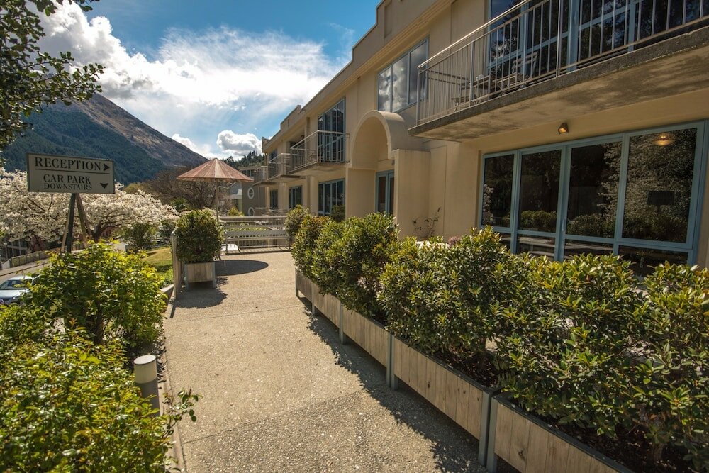 Фото Coronation Lodge