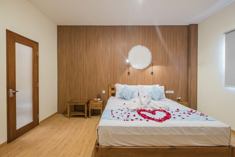 Фото Caroline Guest House