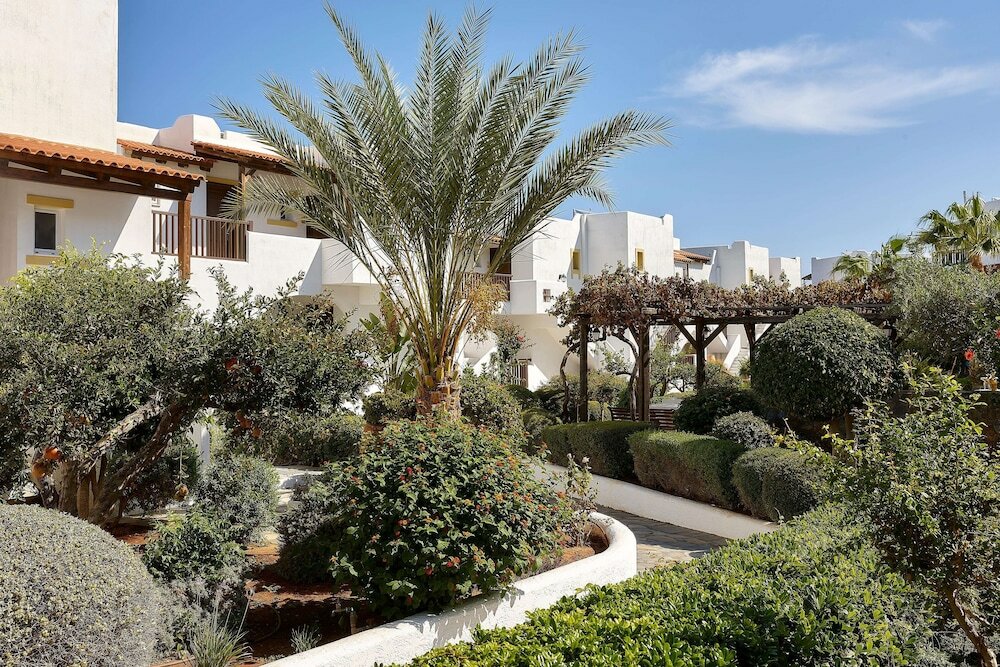 Фото Отель Alexander Beach Hotel & Village Resort