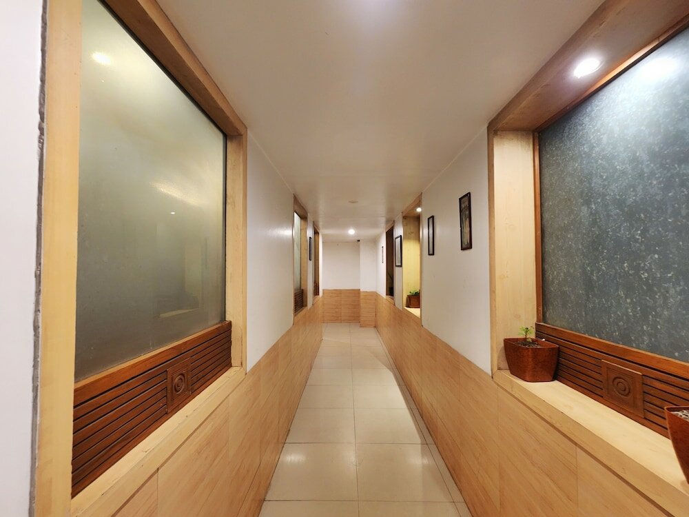 Фото Hotel Surya