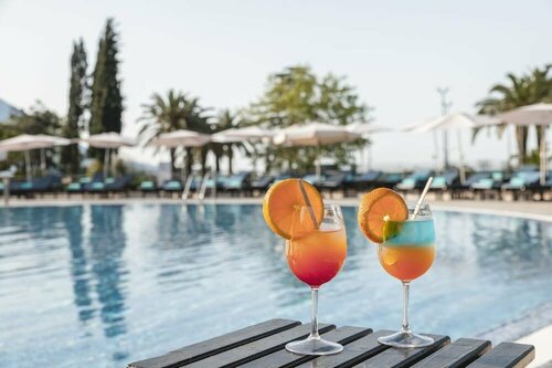 Гостиница Iberostar Waves Bellevue в Черногории