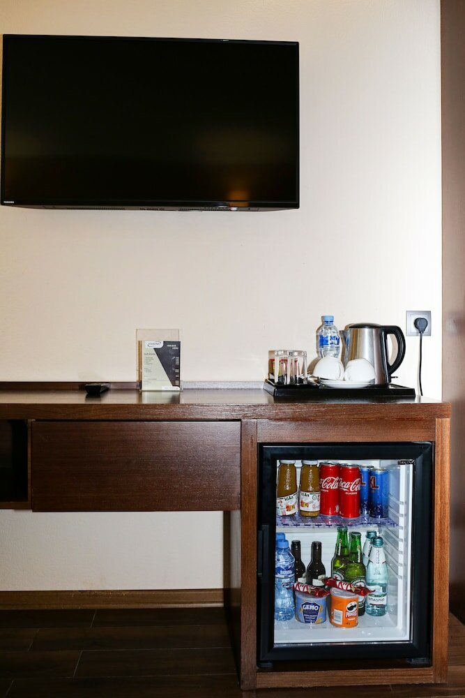 Фото Hotel Corner Inn