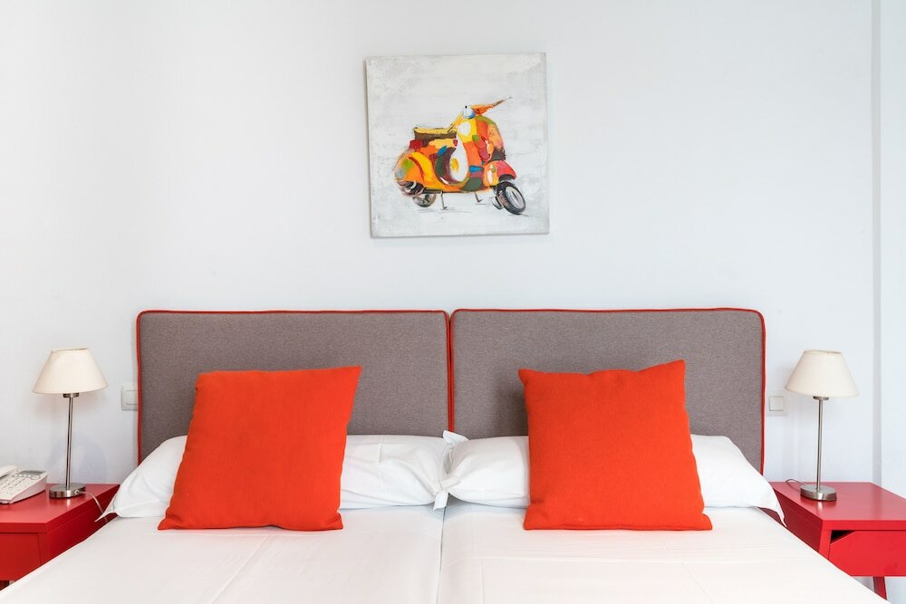 Фото Cool Sevilla Hotel