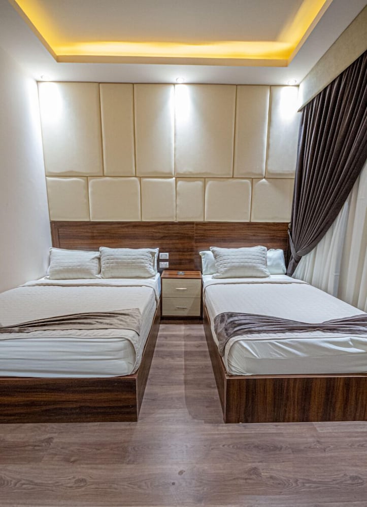 Фото Grand City Hotel