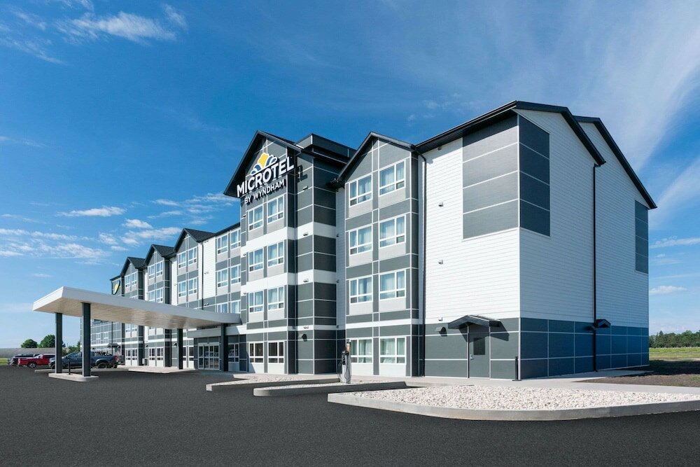 Фото Microtel Inn & Suites by Wyndham Portage La Prairie
