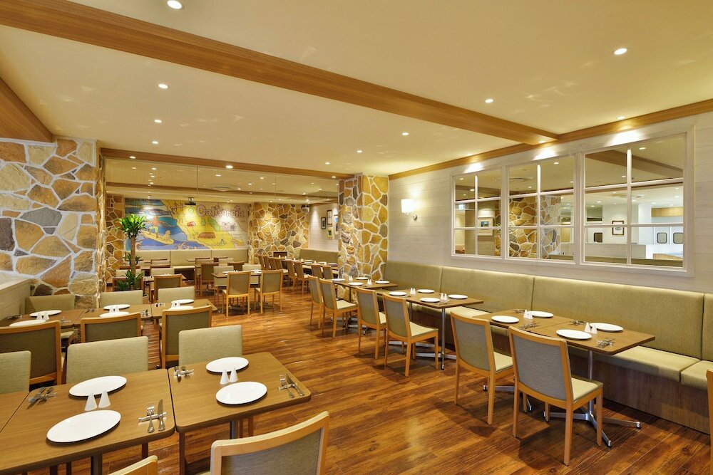 Фото Tokyo Bay Maihama Hotel First Resort