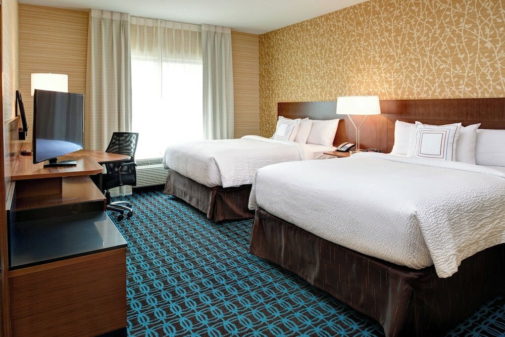 Фото Fairfield Inn & Suites by Marriott Detroit Troy