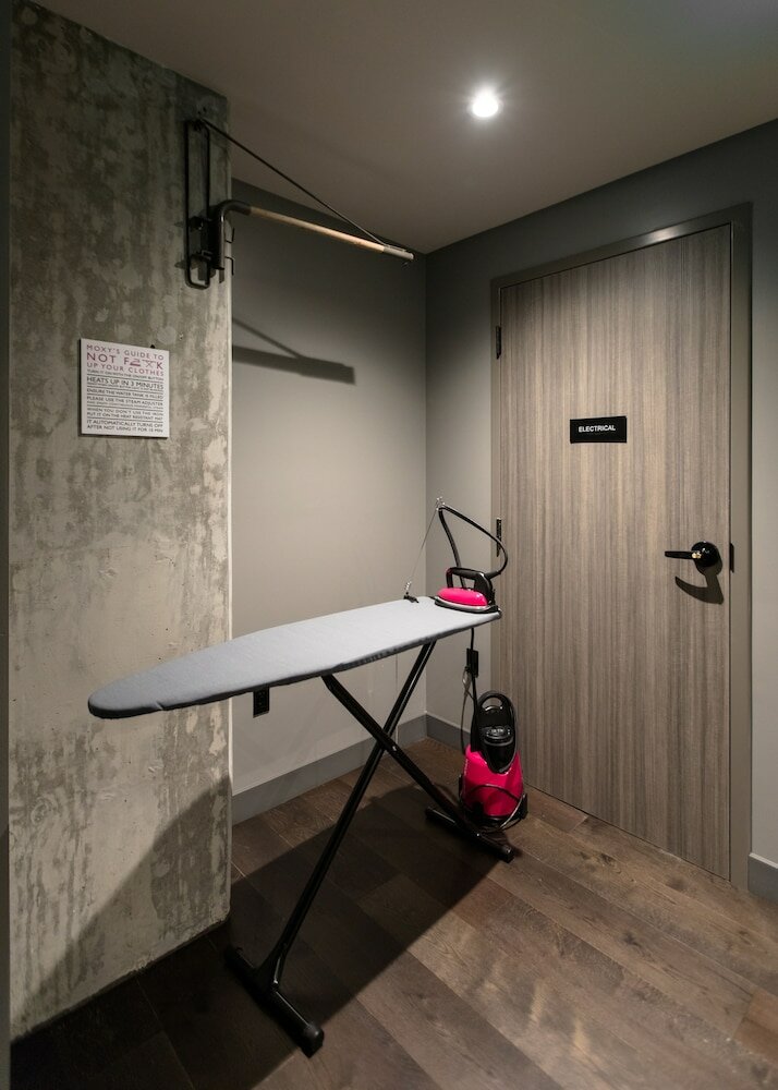 Фото Moxy Seattle Downtown