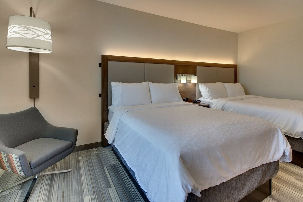 Фото Holiday Inn Express & Suites Ithaca, an Ihg Hotel