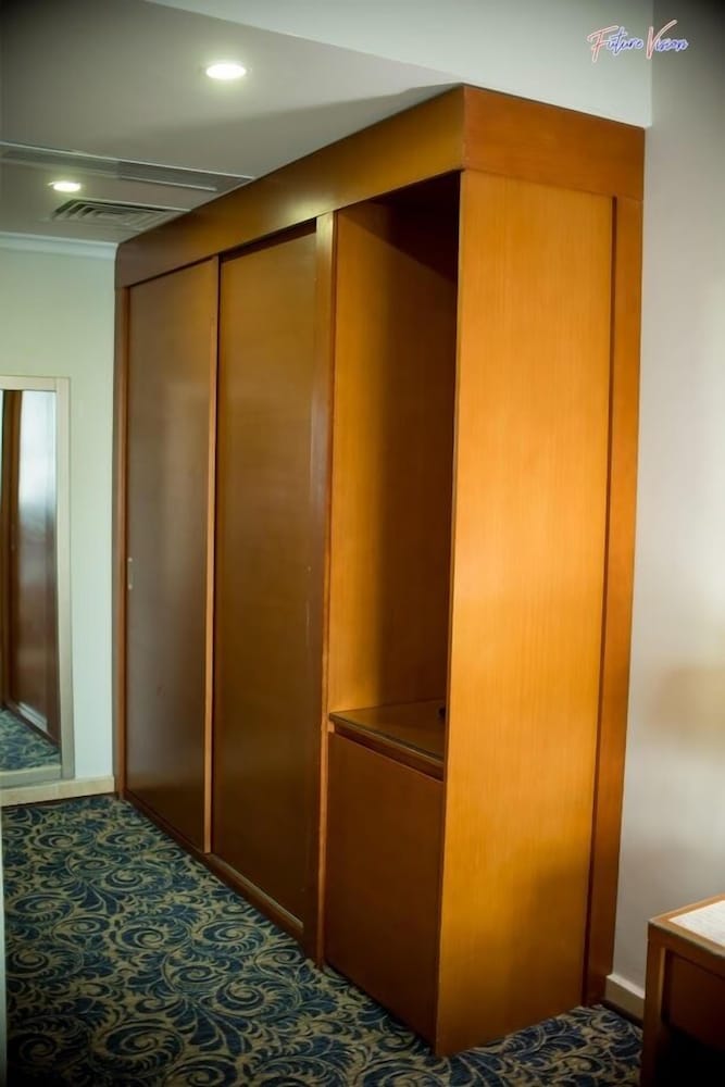 Фото Rehana Plaza Hotel