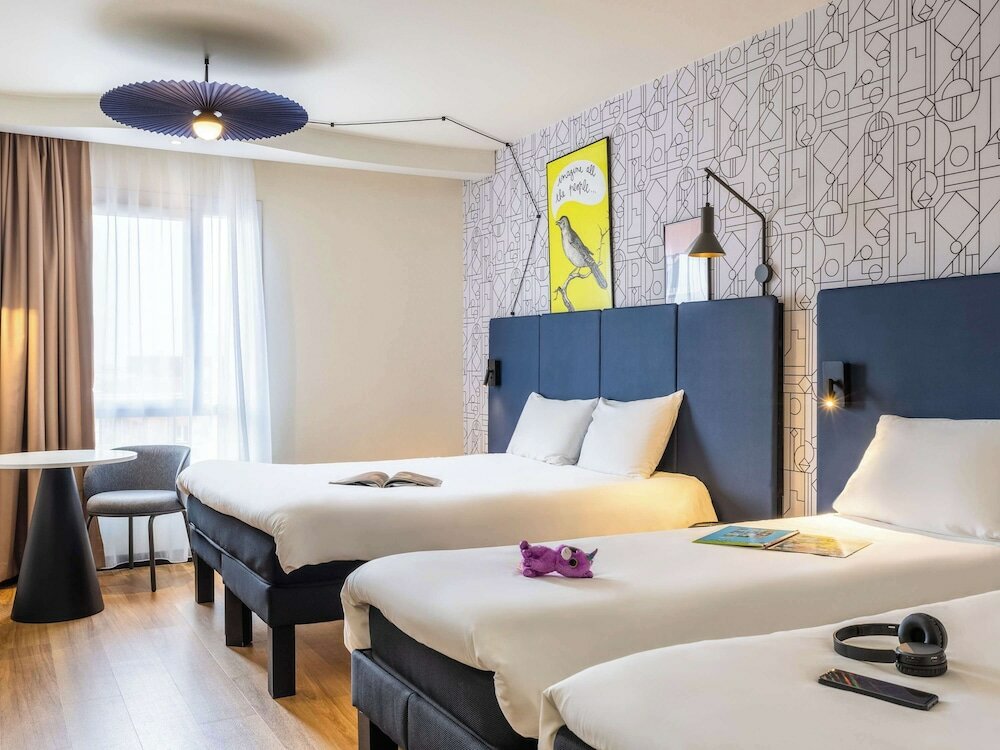 Фото отеля 2