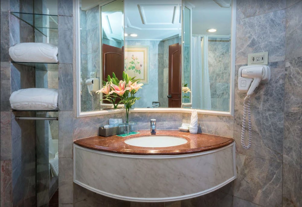 Фото Emerald Hotel Bangkok