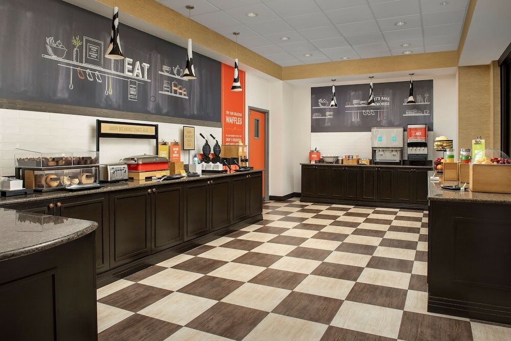 Фото Hampton Inn & Suites Lakeland-South Polk Parkway