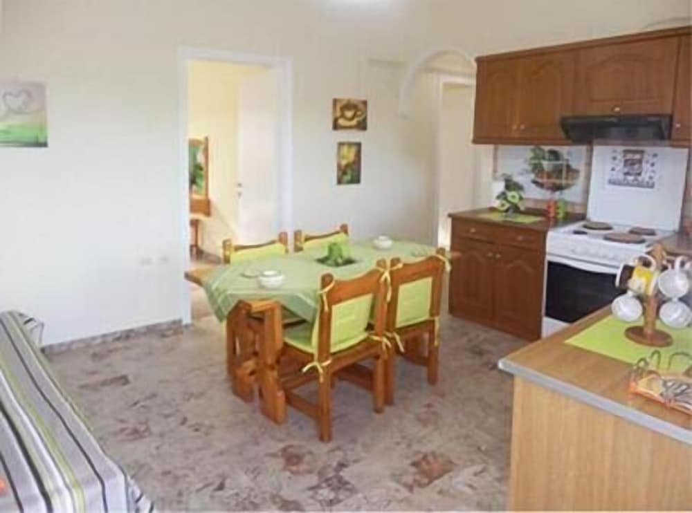 Фото Katerina Pool Apartments