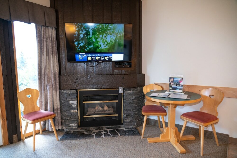 Фото Rocky Mountain Ski Lodge