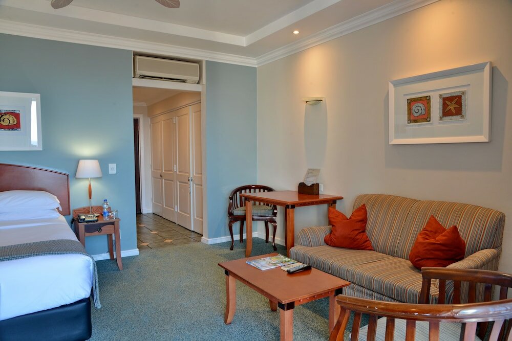 Фото Courtyard Port Elizabeth