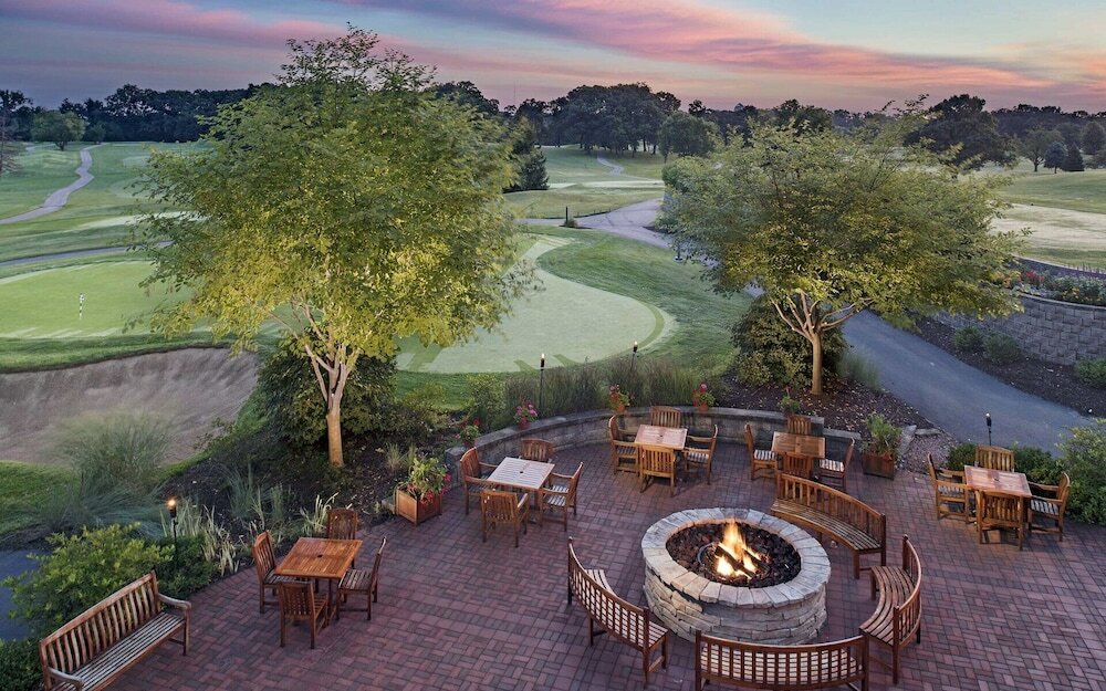 Фото Eaglewood Resort and SPA