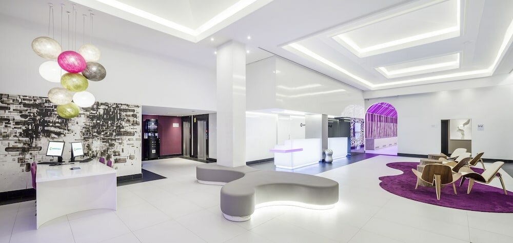 Фото Hotel Ilunion Suites Madrid