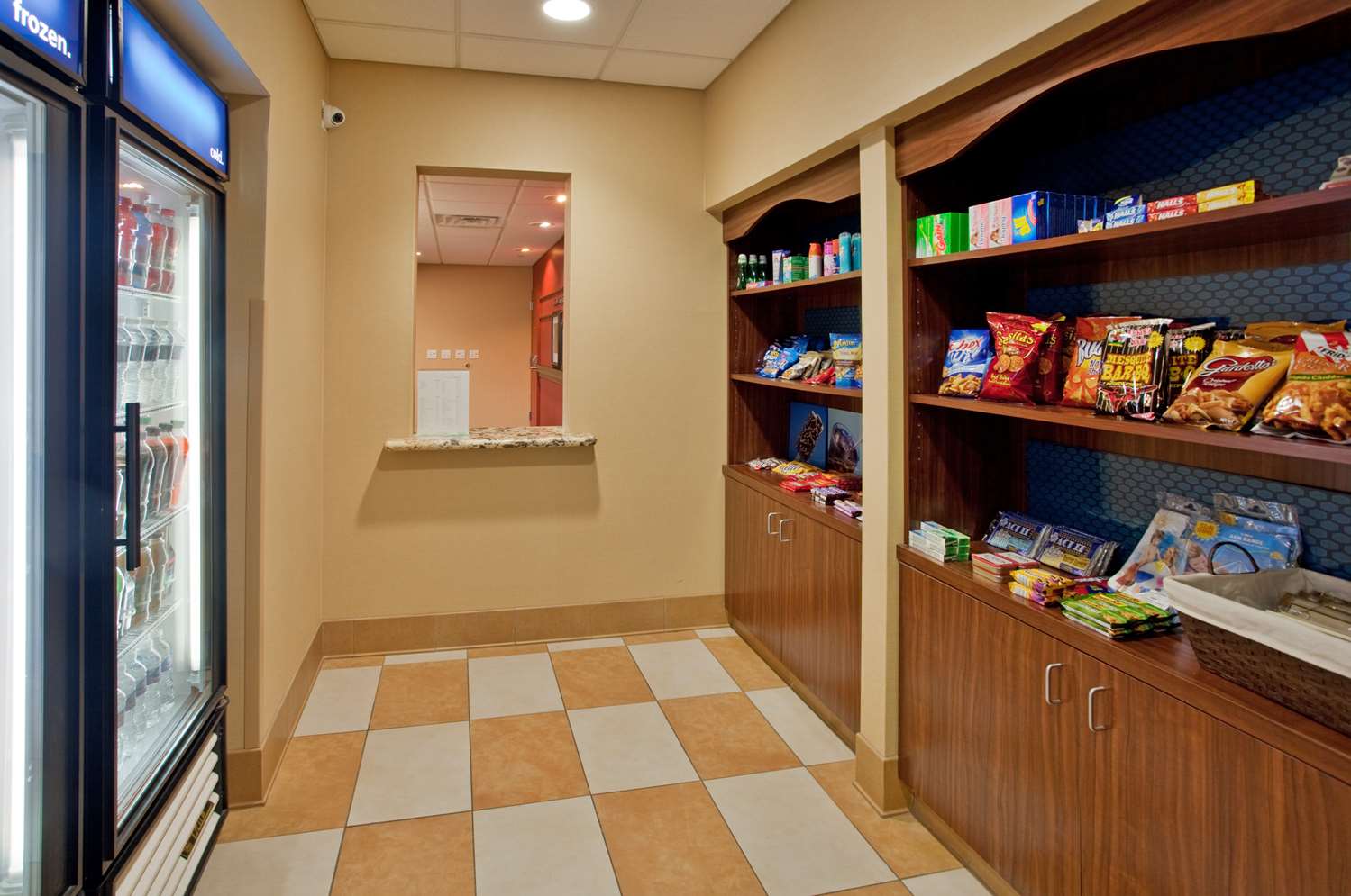 Фото Hampton Inn & Suites Aberdeen