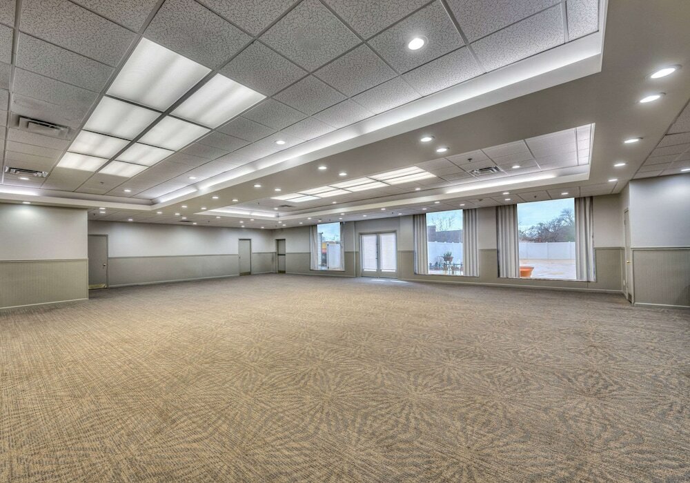 Фото Holiday Inn Express Atlanta Airport - North