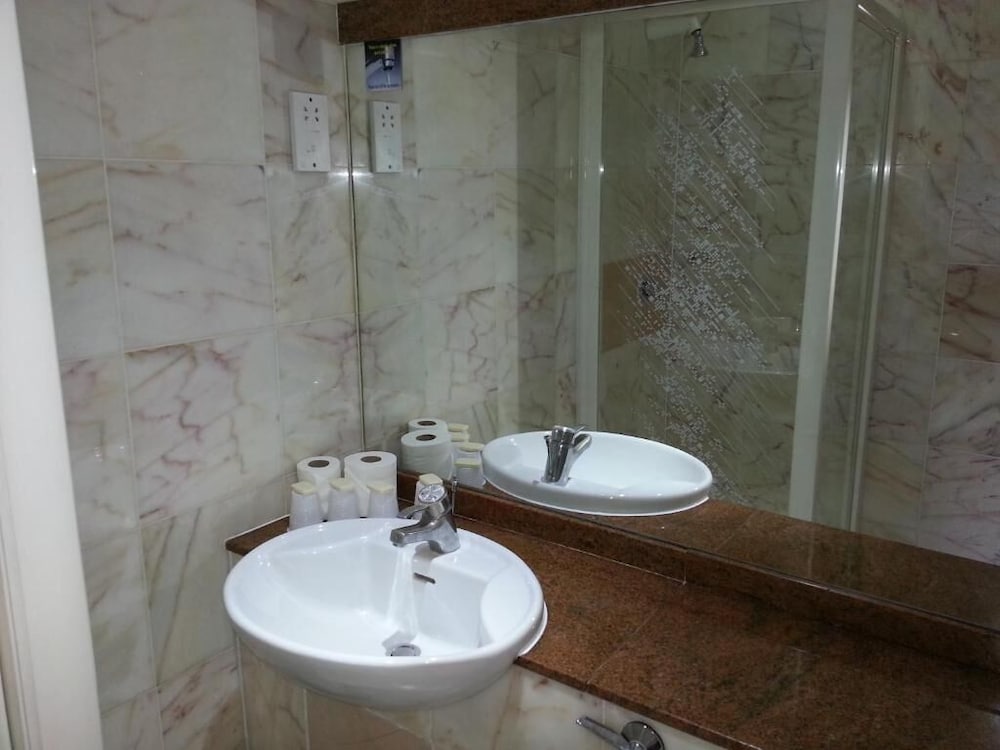 Фото Manor Hotel