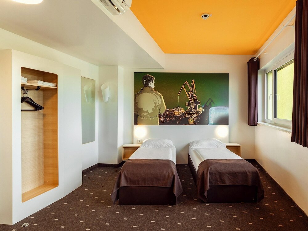 Фото B&b Hotel Duisburg Hbf-Süd