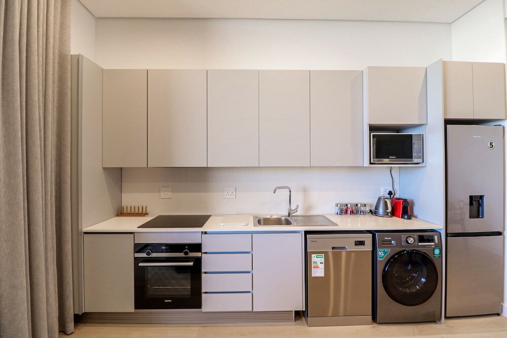 Фото Reserved Suites Illovo