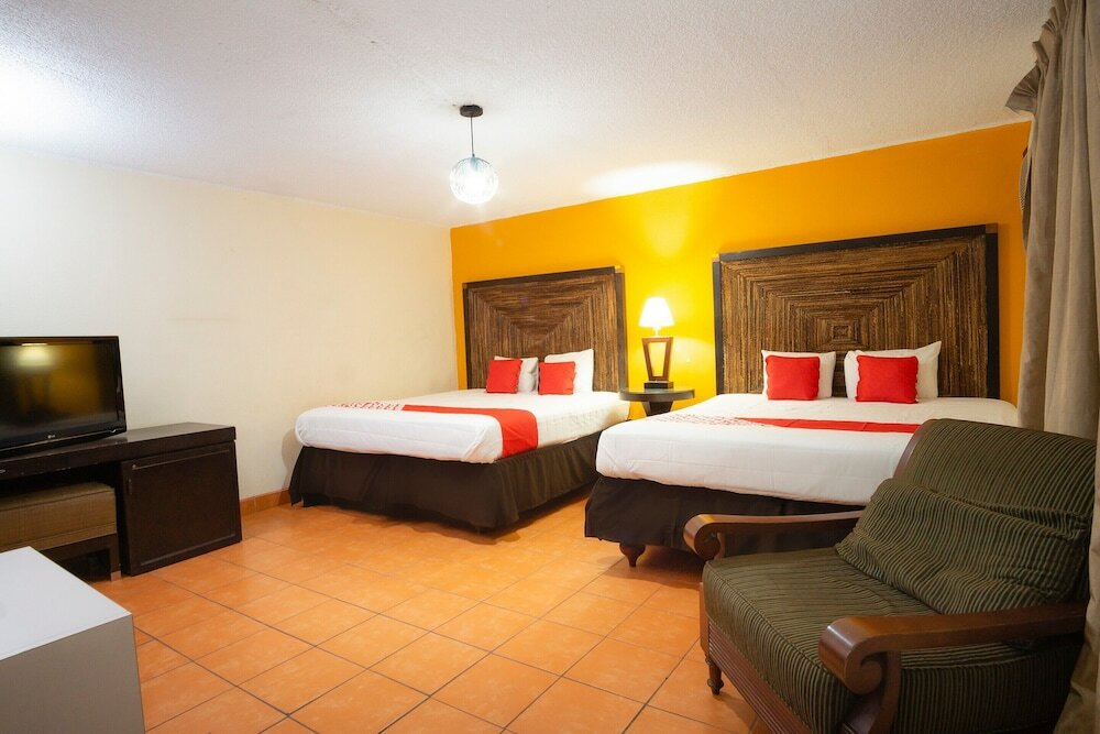 Фото Oyo Hotel Hacienda Don Luis, Rosarito