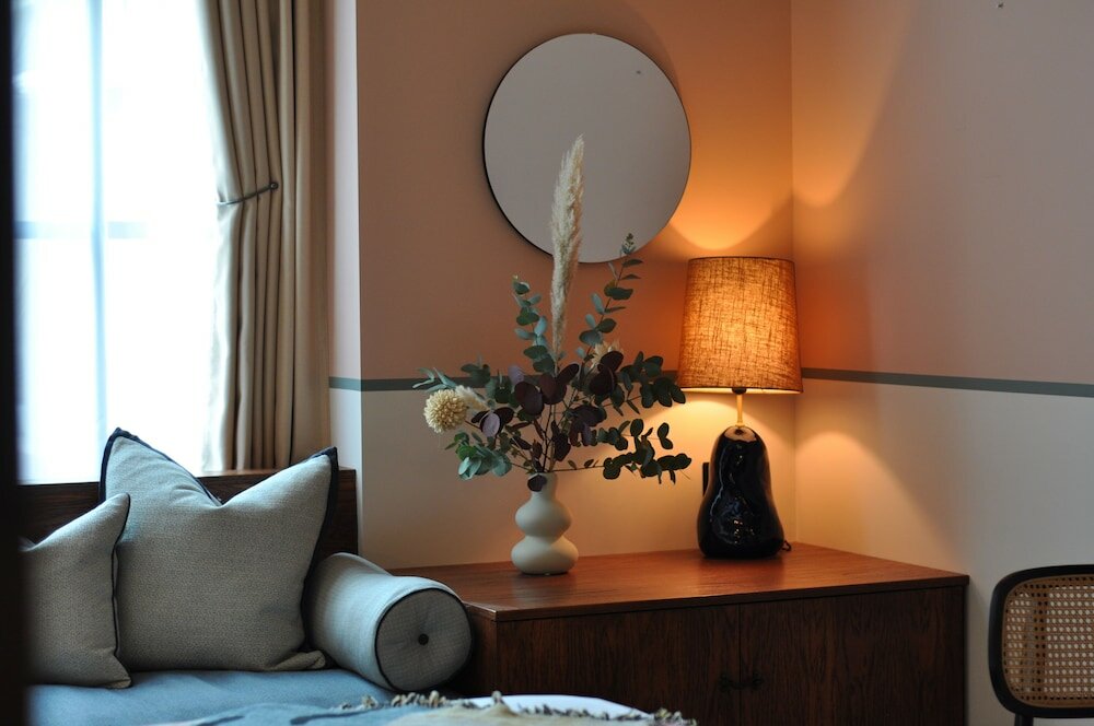 Фото Room2 Chiswick Hometel