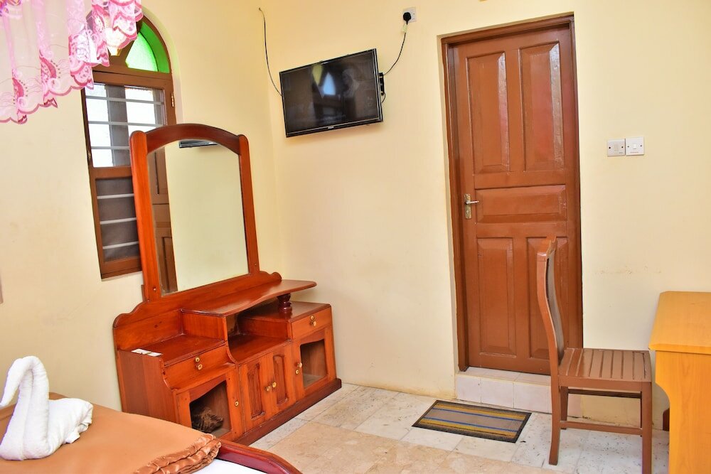 Фото Funguni Palace Hotel