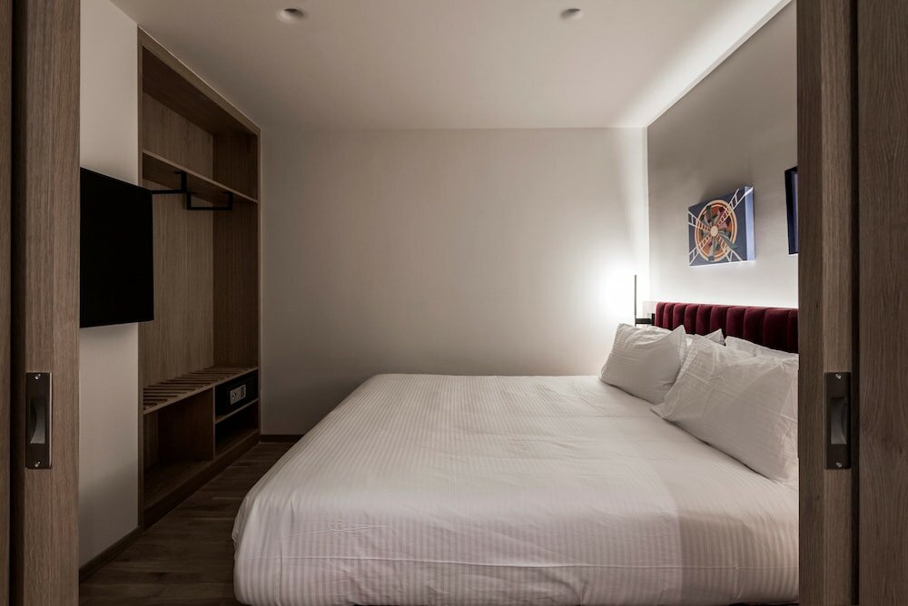 Фото Urban Frame Acropolis