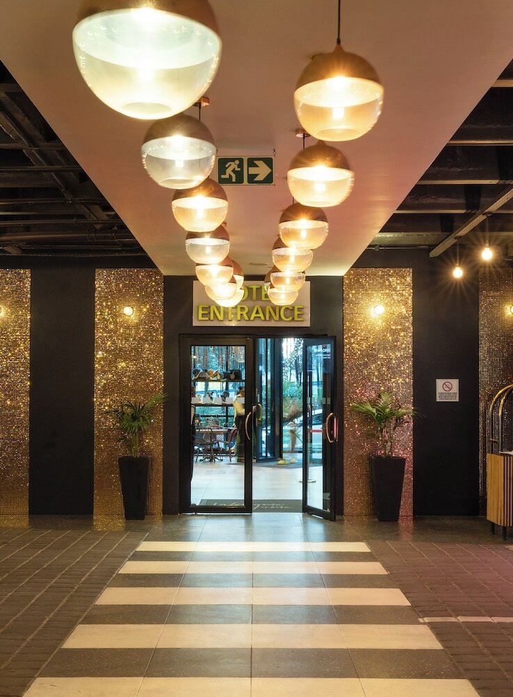 Фото Signature Lux Hotel, by Onomo