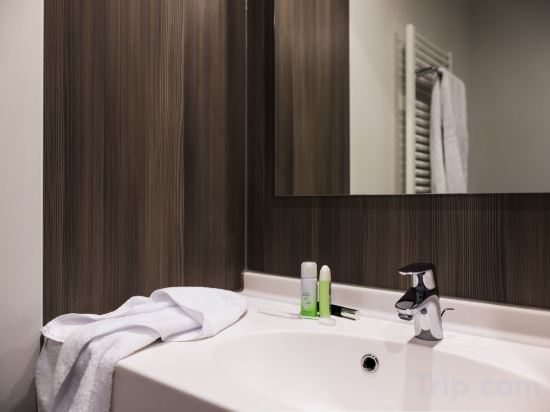 Фото Ibis Styles Haarlem City