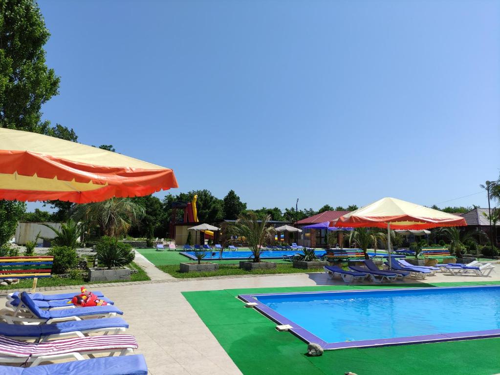 Фото отеля 2