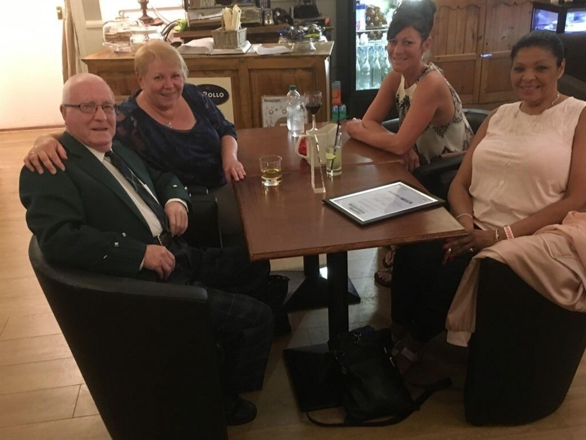 Фото The Linton Hotel