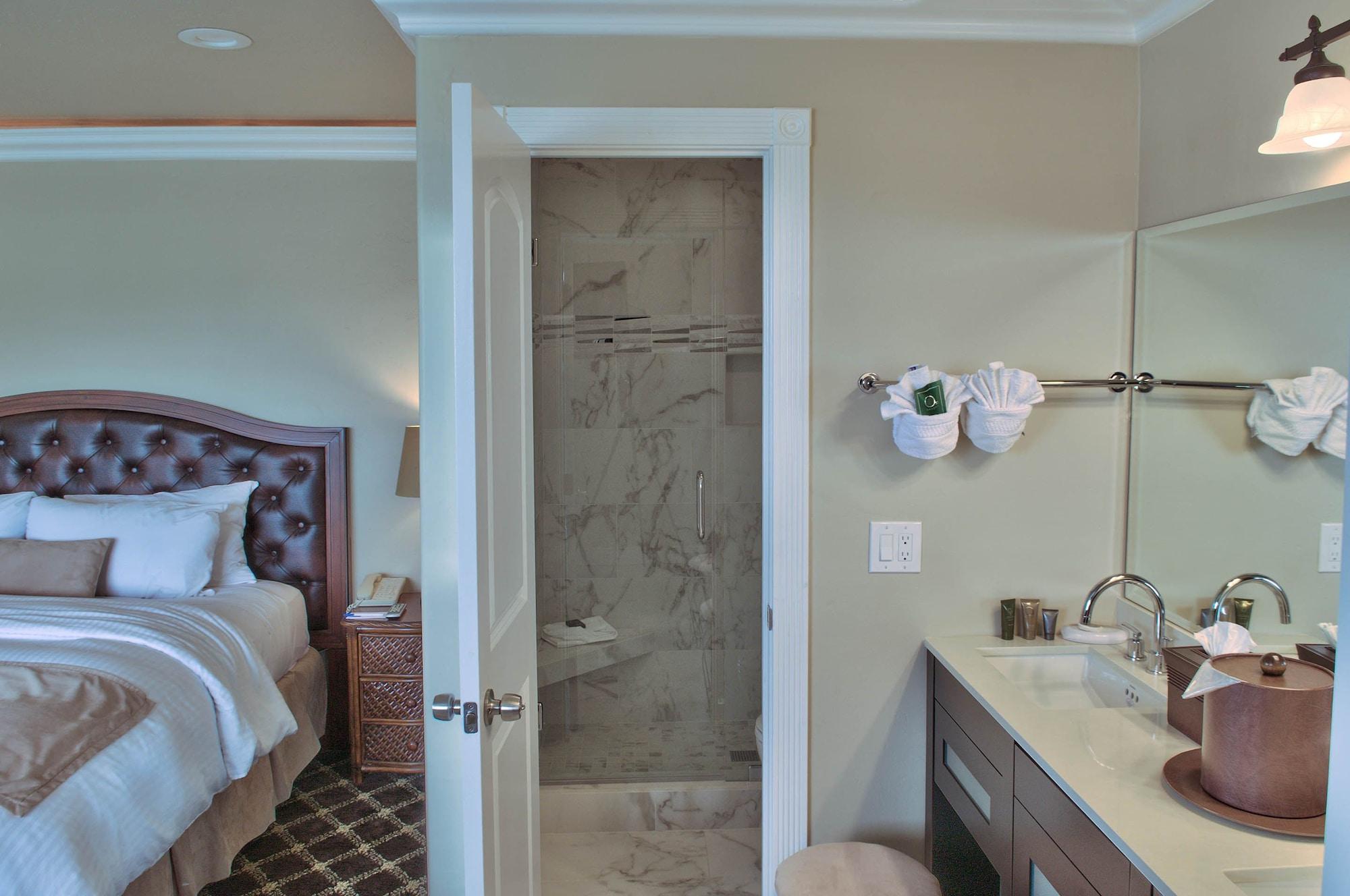 Фото Lovers Point Inn