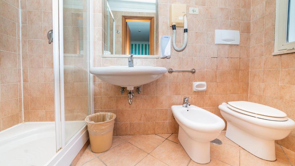 Фото Hotel Center 2