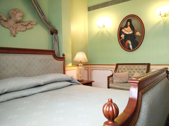 Фото The Gordon House