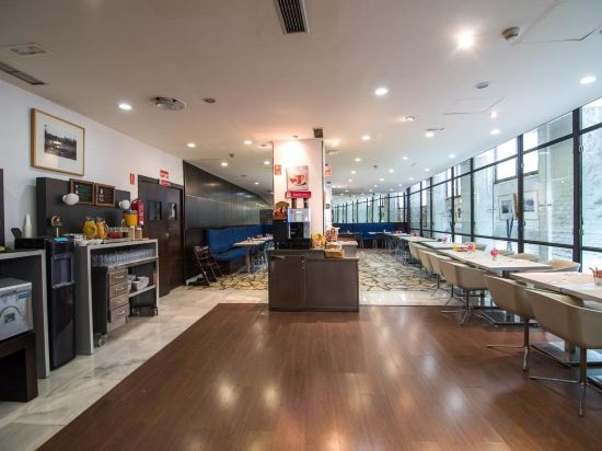 Фото Petit Palace Cliper Gran Vía