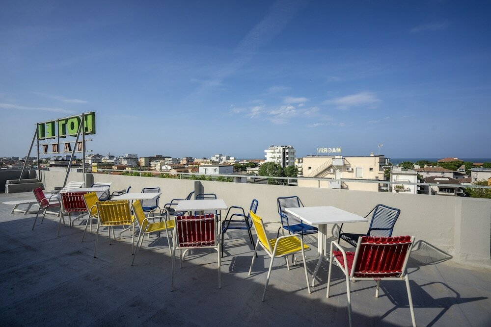 Фото Hotel Mamy