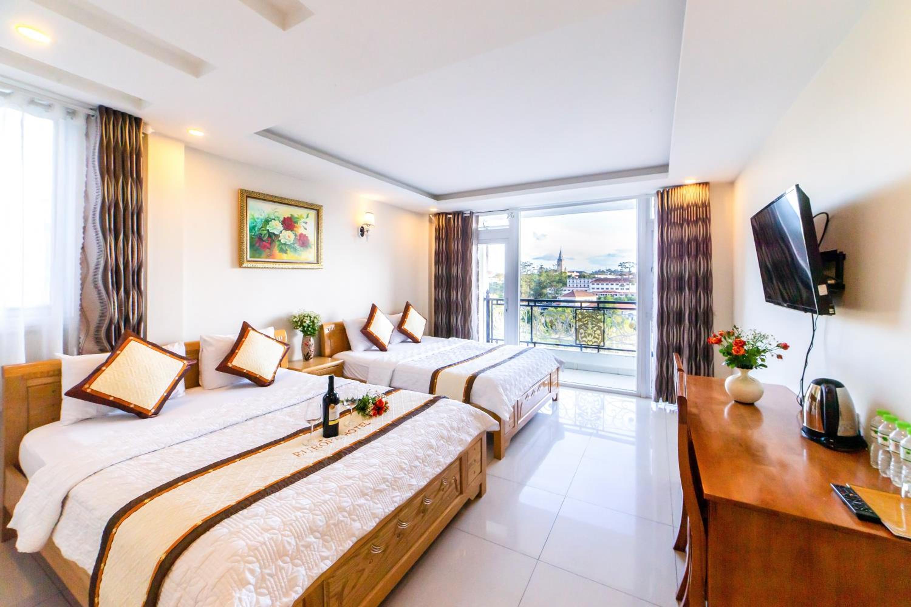 Фото Europa Hotel Da Lat