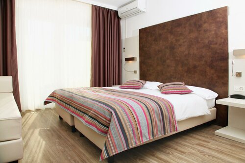 Внешний вид отеля Colorado в Лугано, фото 4