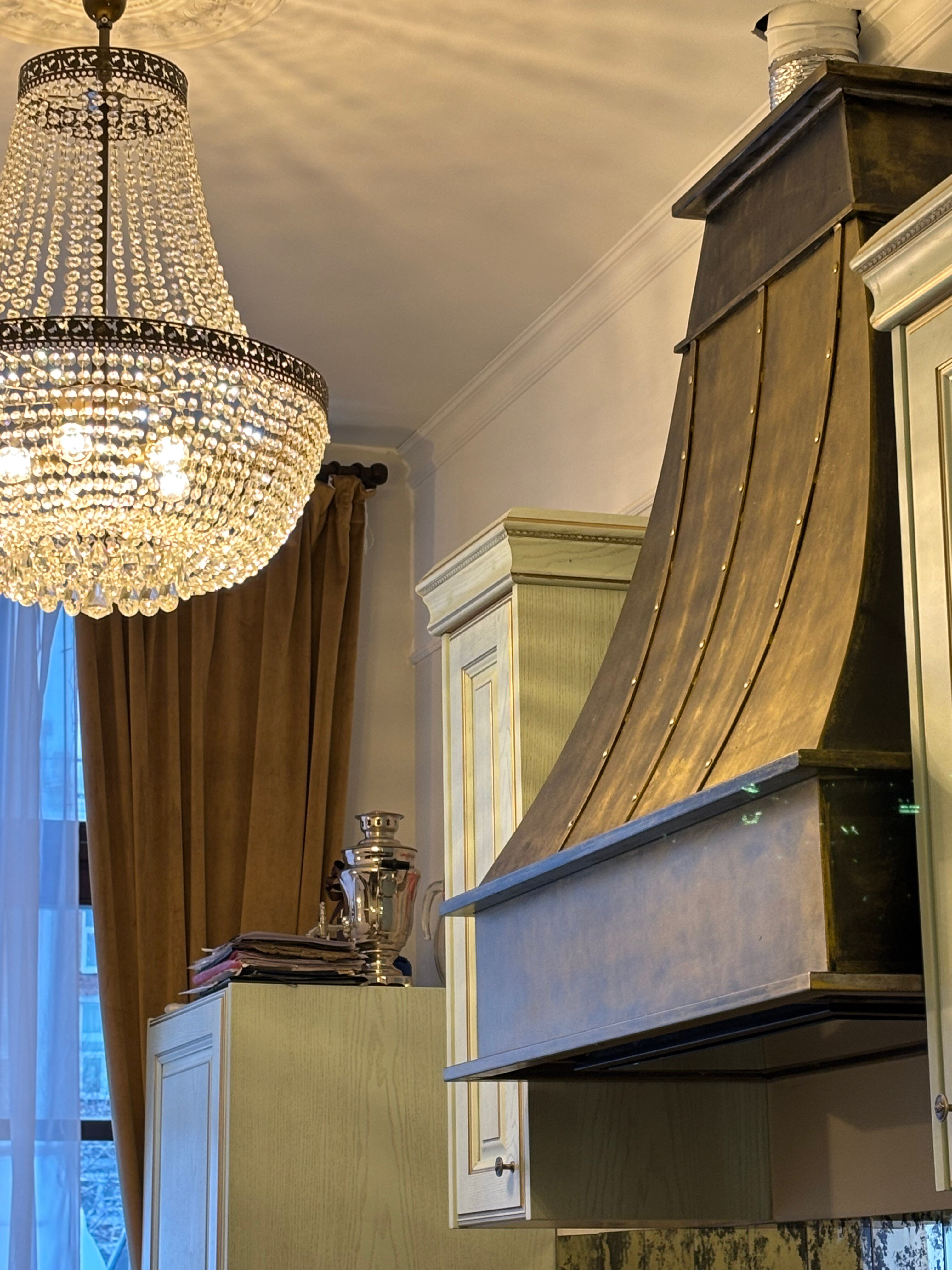 Фото Кристал