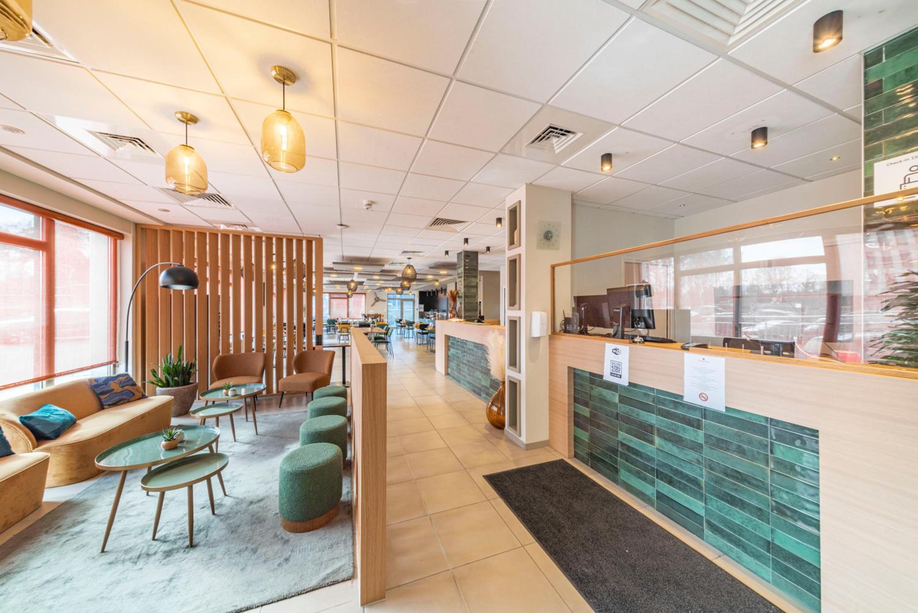 Фото Mandarina Hotel Luxembourg Airport