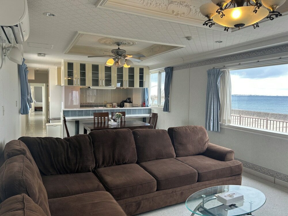 Фото Okinawa Ocean Front Hotel