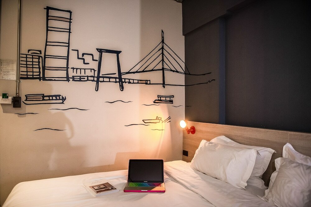 Фото Tha City Loft Hotel
