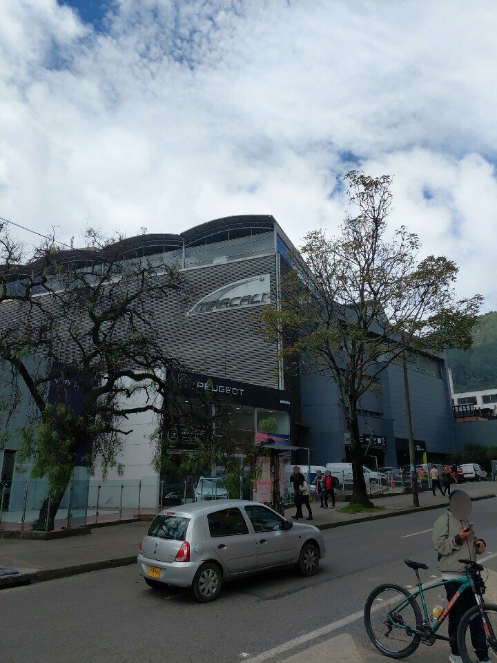 Car dealership Marcali, Bogota, photo