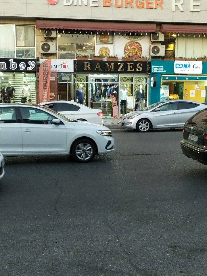 Clothing store Ramzes, Baku, photo