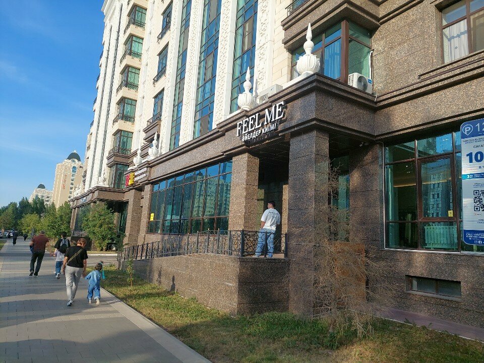 Clothing store Feel Me, Astana, photo