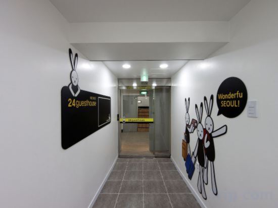 Фото 24 Guesthouse Myeongdong Town